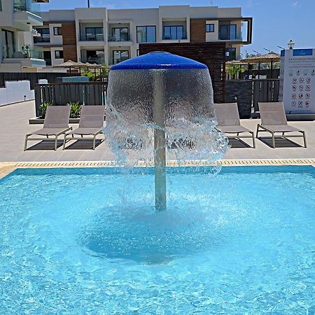 Golden Tree Apartment Paralimni Buitenkant foto