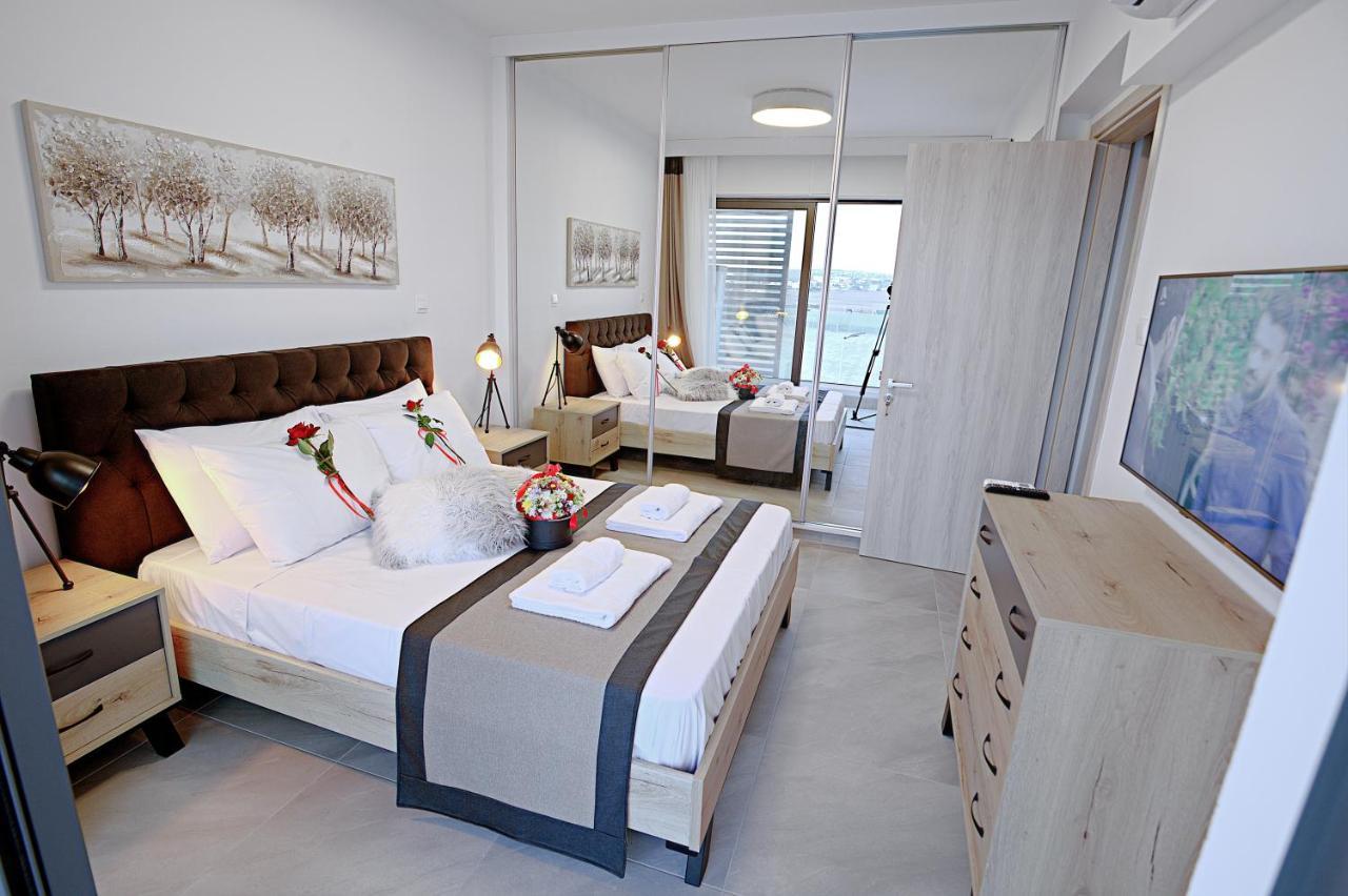 Golden Tree Apartment Paralimni Buitenkant foto