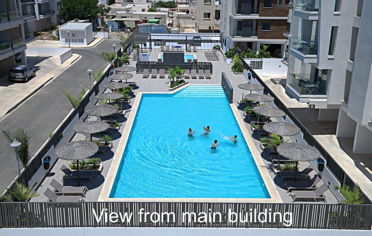 Golden Tree Apartment Paralimni Buitenkant foto