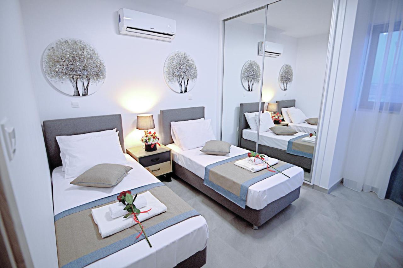 Golden Tree Apartment Paralimni Buitenkant foto
