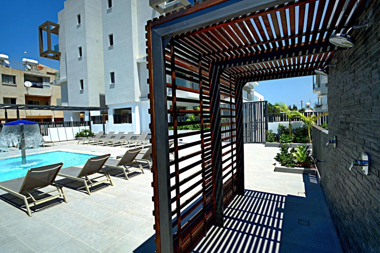 Golden Tree Apartment Paralimni Buitenkant foto