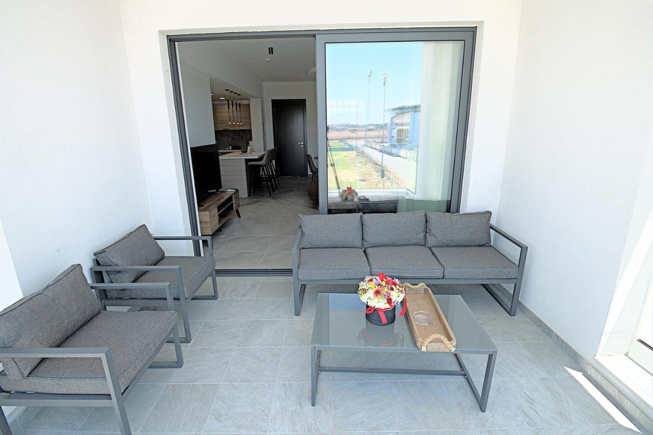 Golden Tree Apartment Paralimni Buitenkant foto