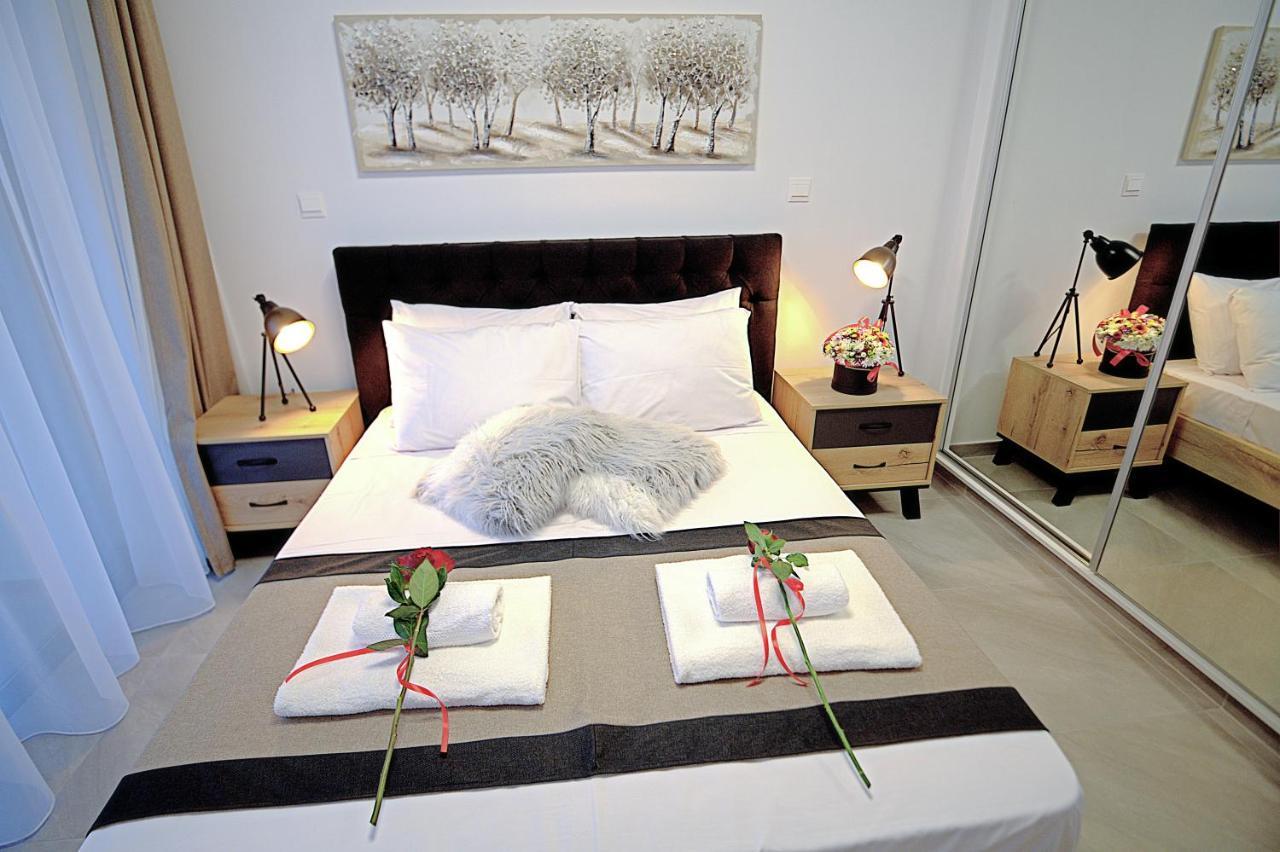 Golden Tree Apartment Paralimni Buitenkant foto